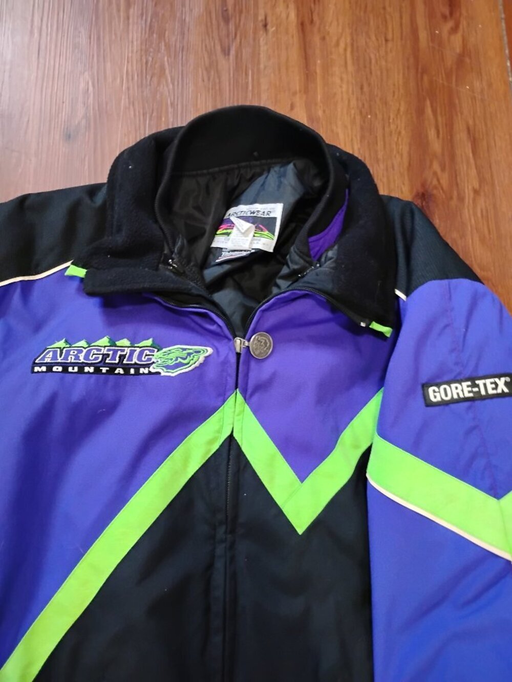 Deadstock Vintage Arctic Cat Gore-Tex Mountain Cat Zip-Out Jacket Coat